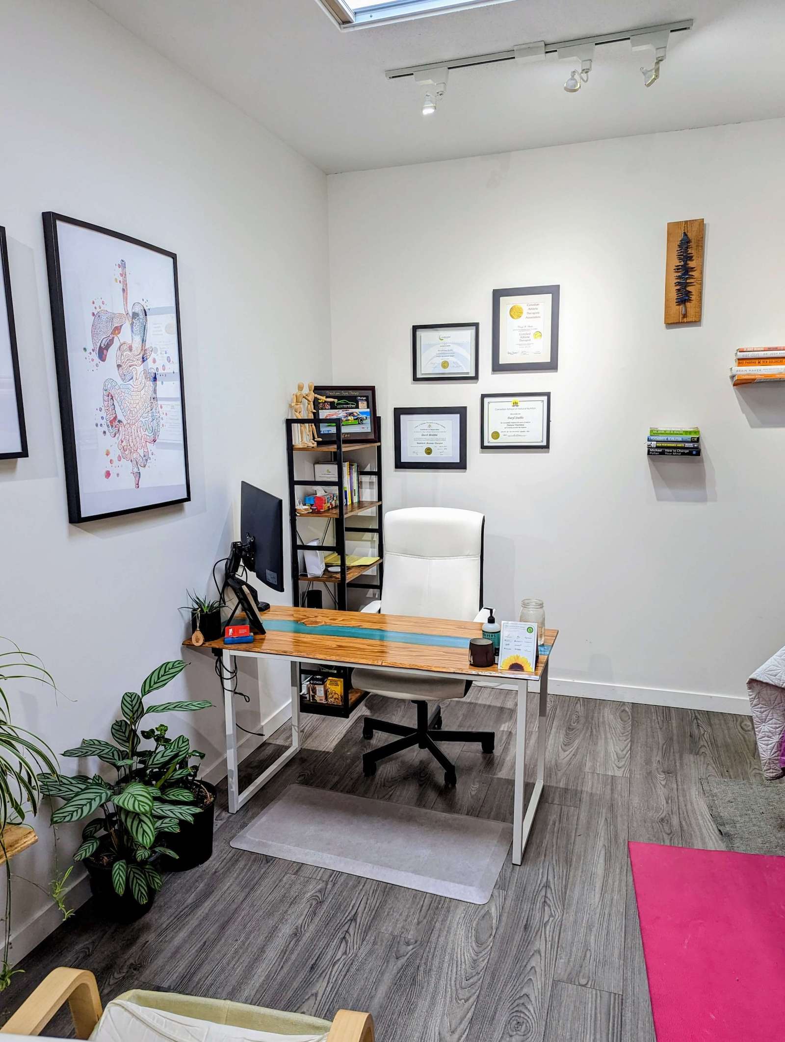 Best Massage Therapy Clinics in Victoria and Langford 1 Sync Therapy's modern treatment room